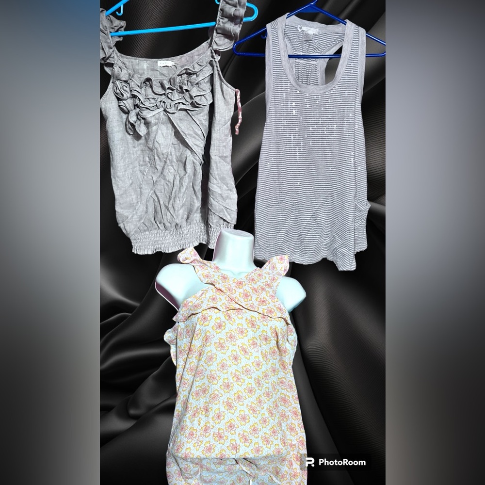 3 women’s shirts